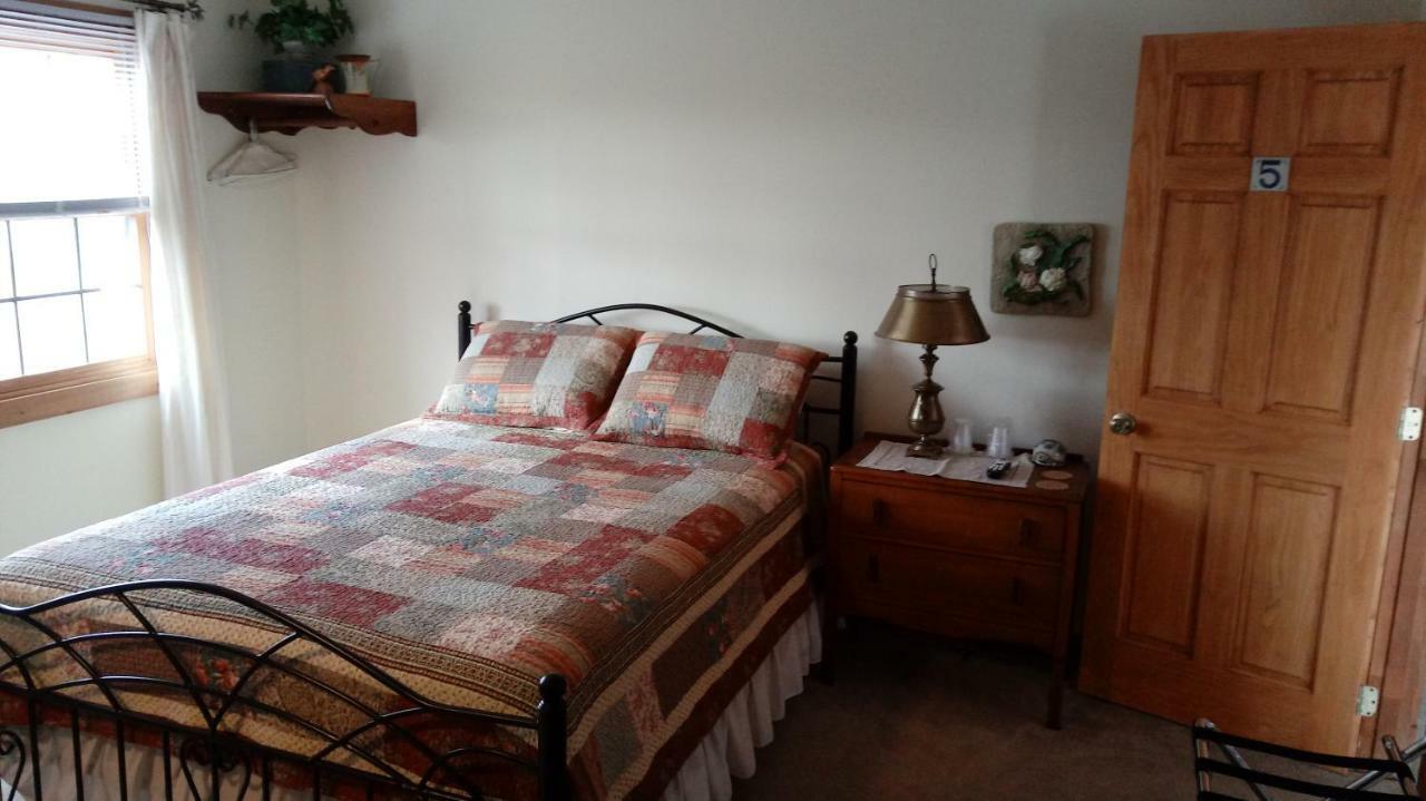 Mountain Top Lodge Dahlonega Bagian luar foto
